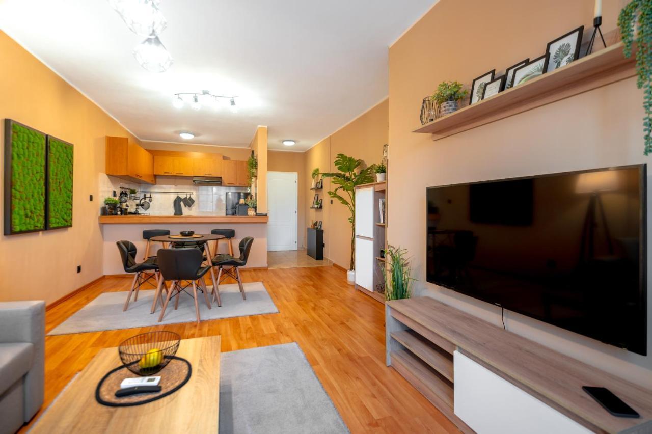 Cosy Green Apt Close To Macedonia Square София Экстерьер фото